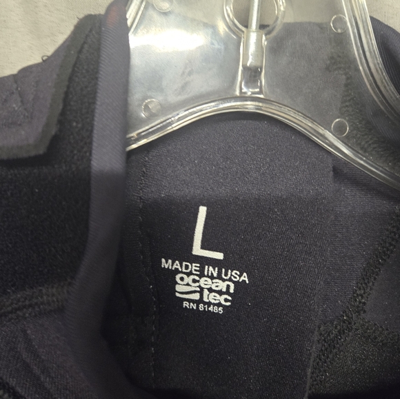 Ron Jon wet suit - Picture 5 of 5